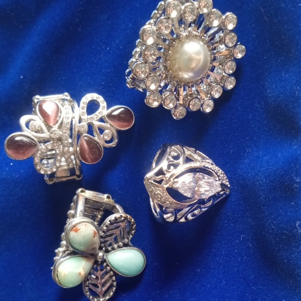 Elegant Silver and Gemstone Ring Set